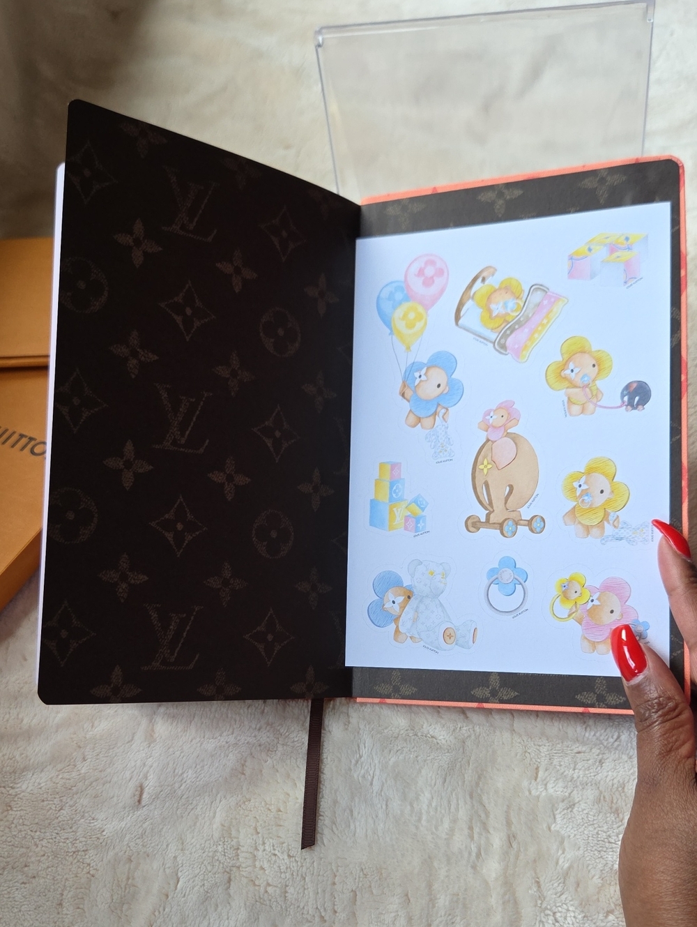Louis Vuitton Pink Monogram Notebook with Dark Brown Elastic - Picture 5 of 7